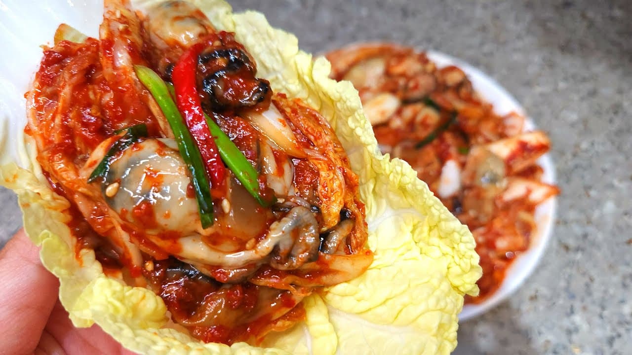 생굴 알배기 겉절이