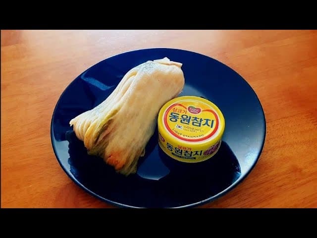 참치 묵은지 삼각김밥