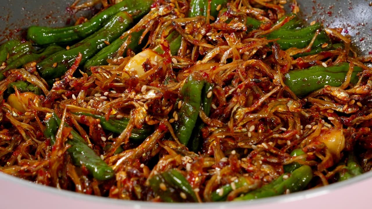 꽈리멸치볶음