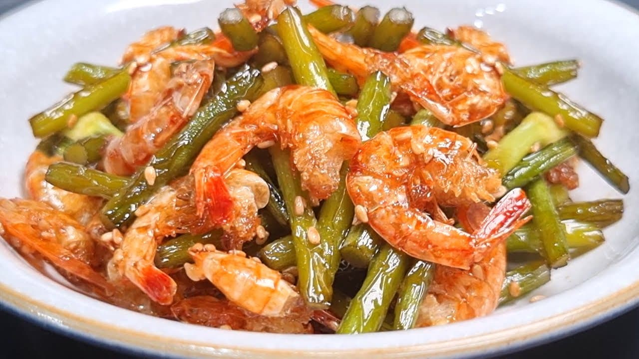 건새우 마늘쫑볶음