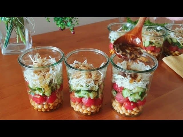 병아리콩 토마토 병 샐러드