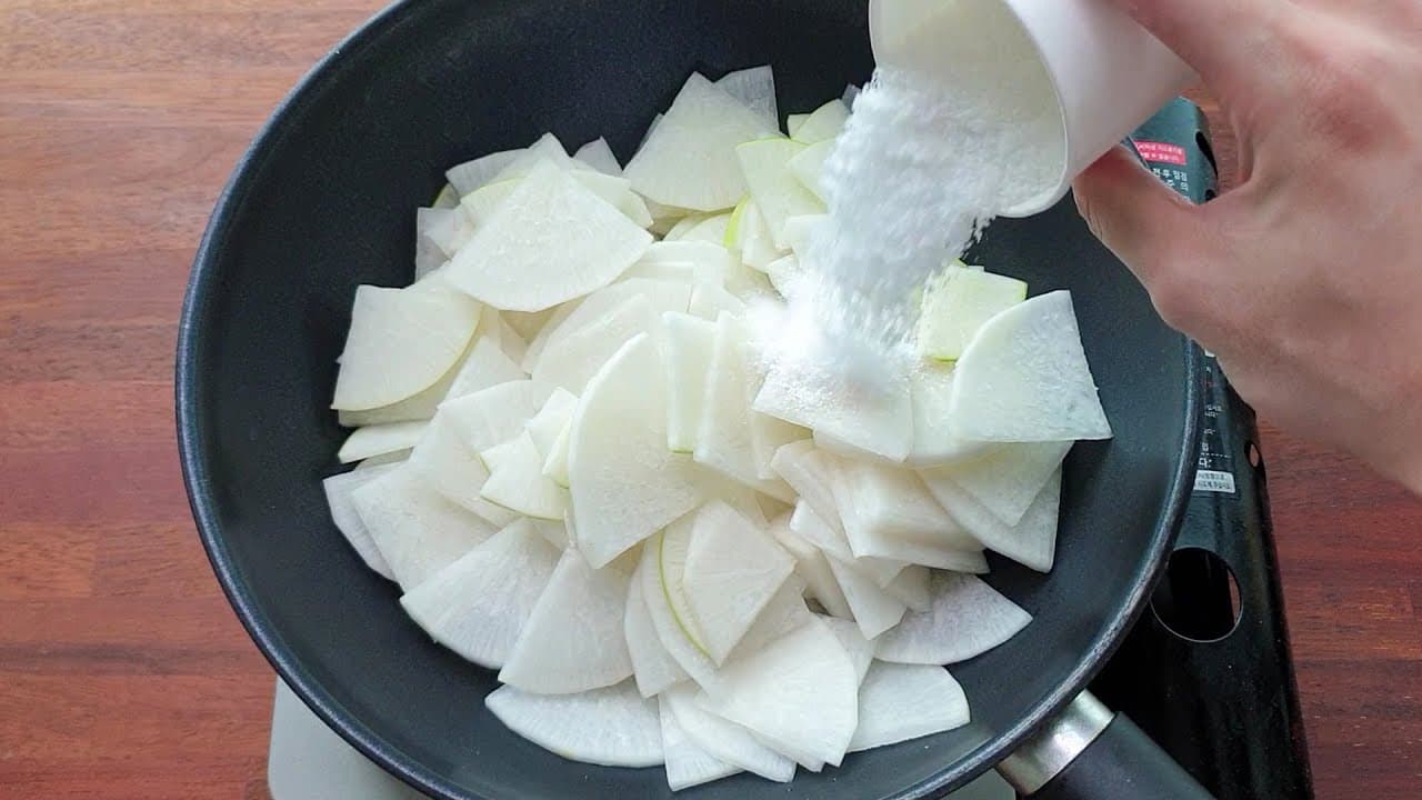 중식풍 설탕절임 무무침