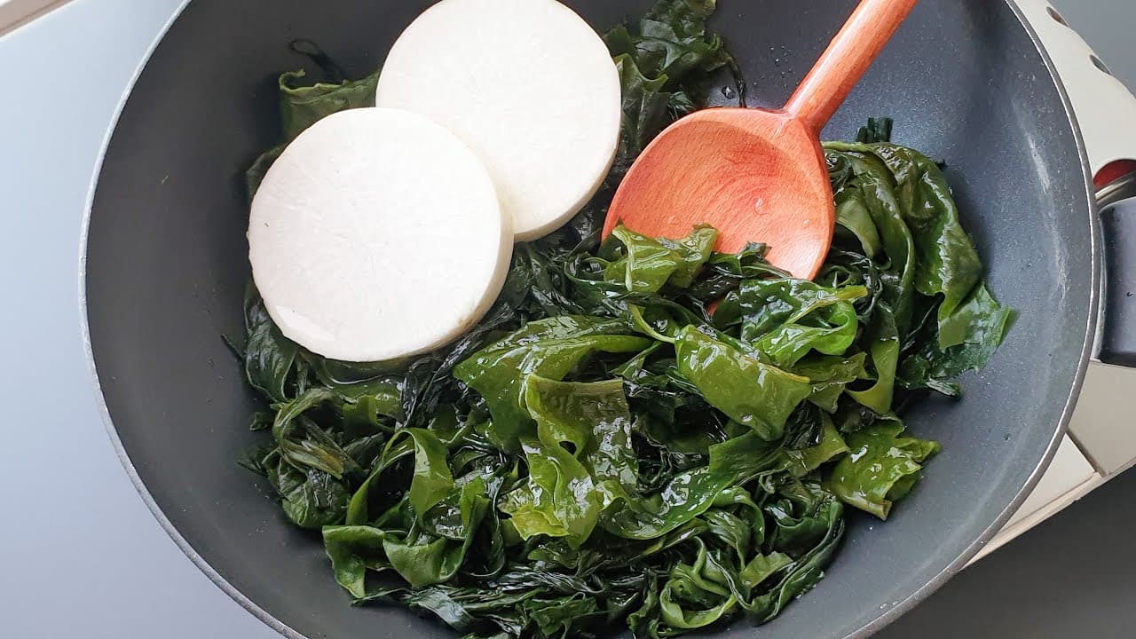 계란 무 미역국