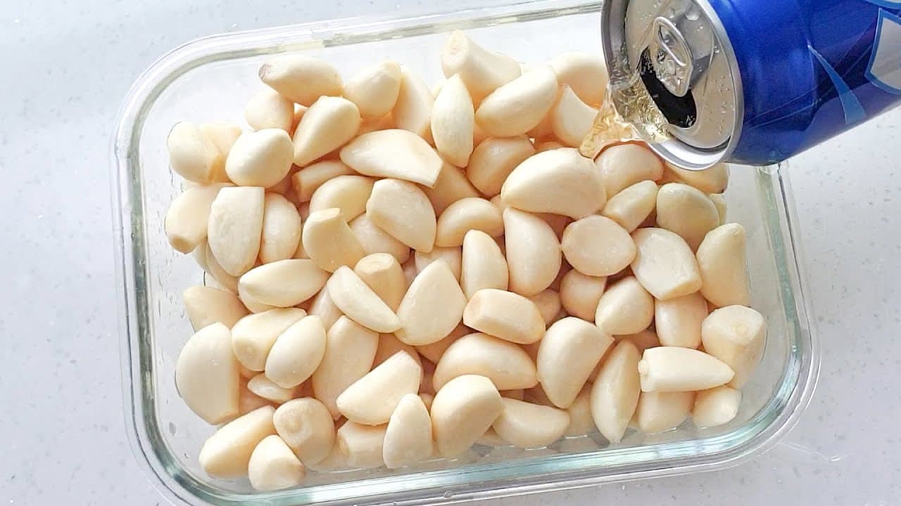 맥주 마늘 장아찌와 허니 버터 마늘 토스트