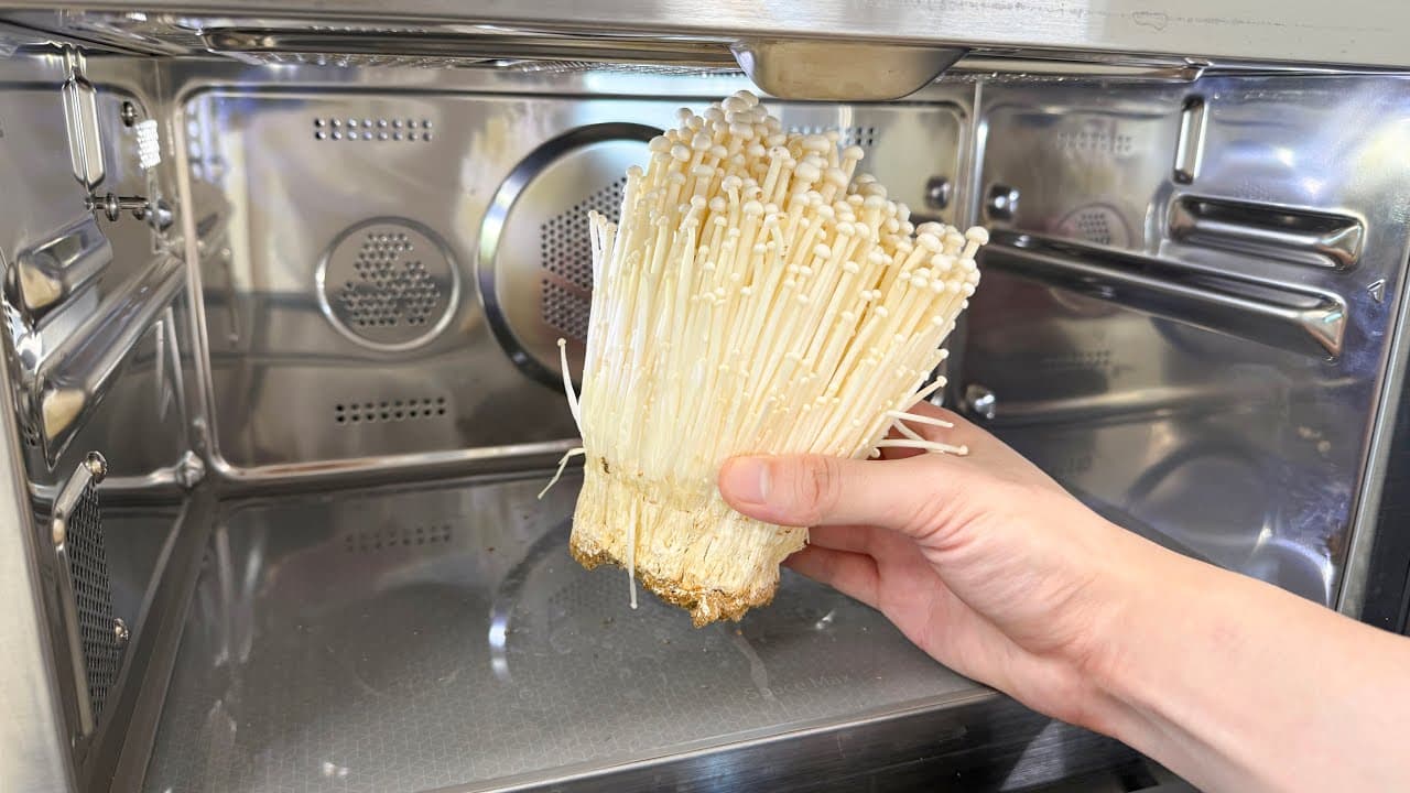 전자레인지 팽이버섯 부추무침