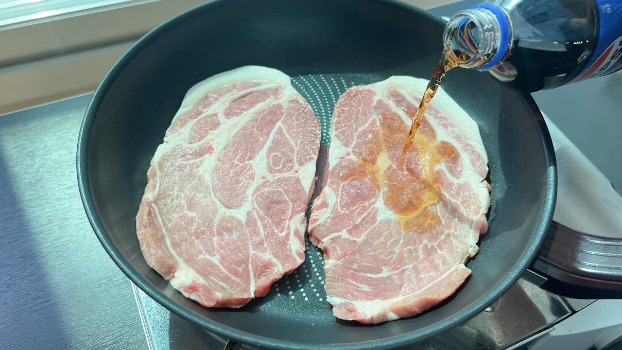 돼지고기 콜라 조림