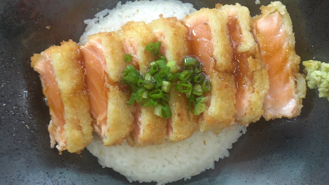 연어 레어카츠 덮밥