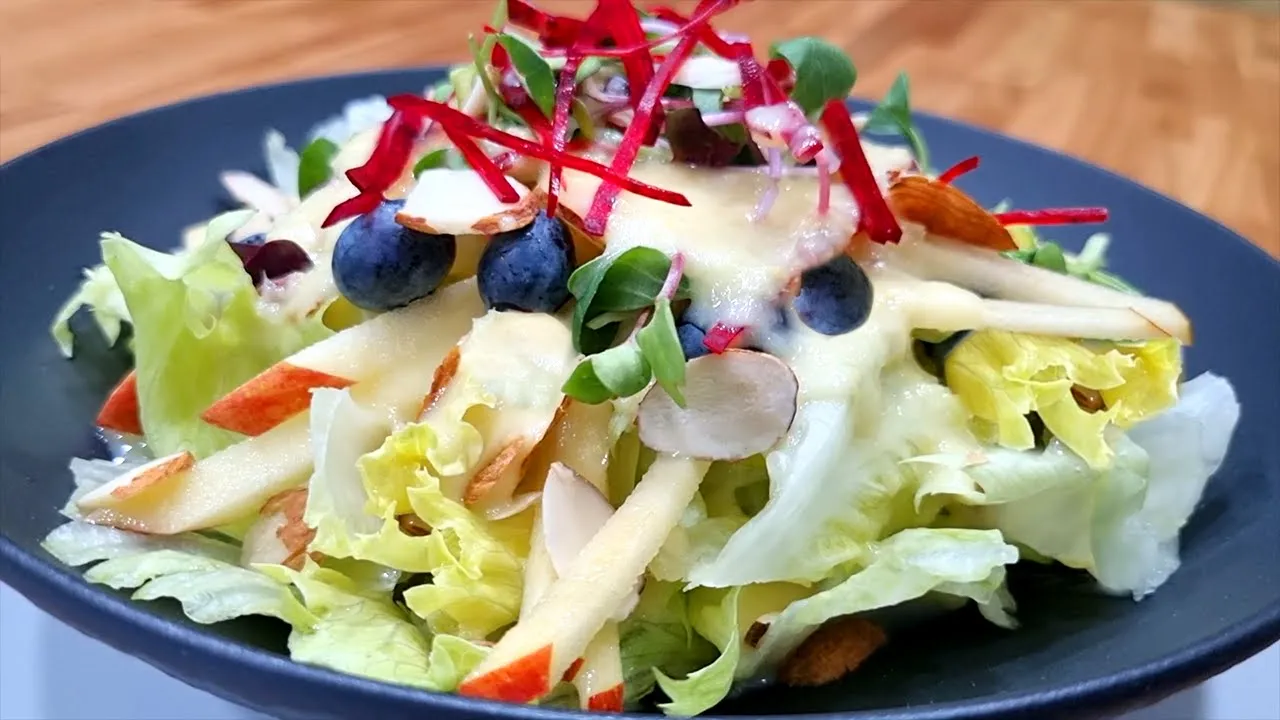 한정식집 스타일 과일 드레싱 샐러드