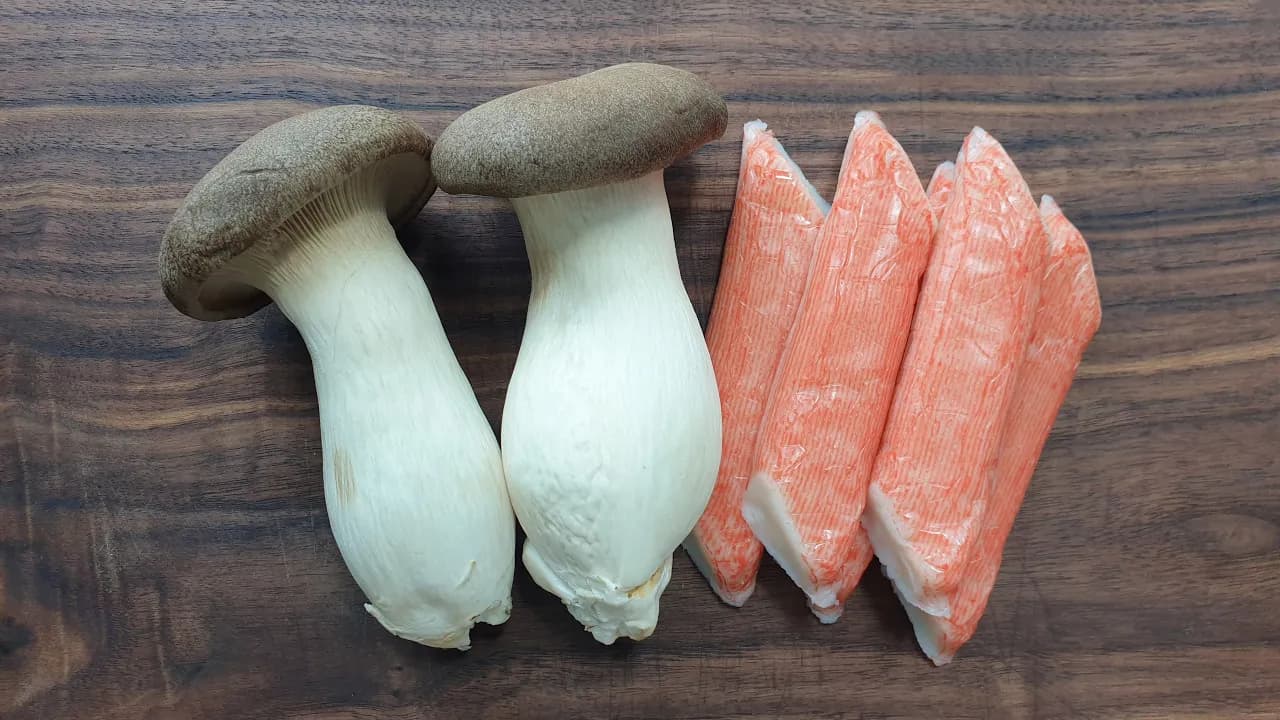 새송이버섯 맛살 무침