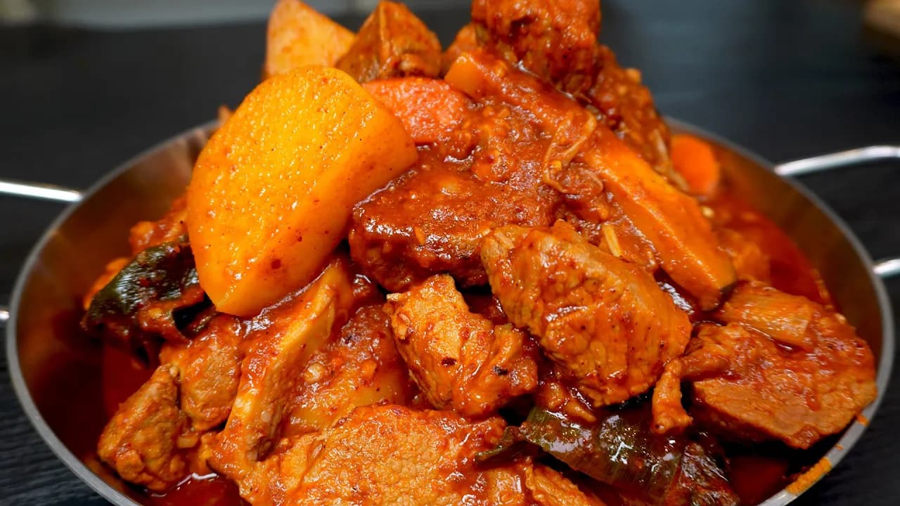 매운 돼지고기찜