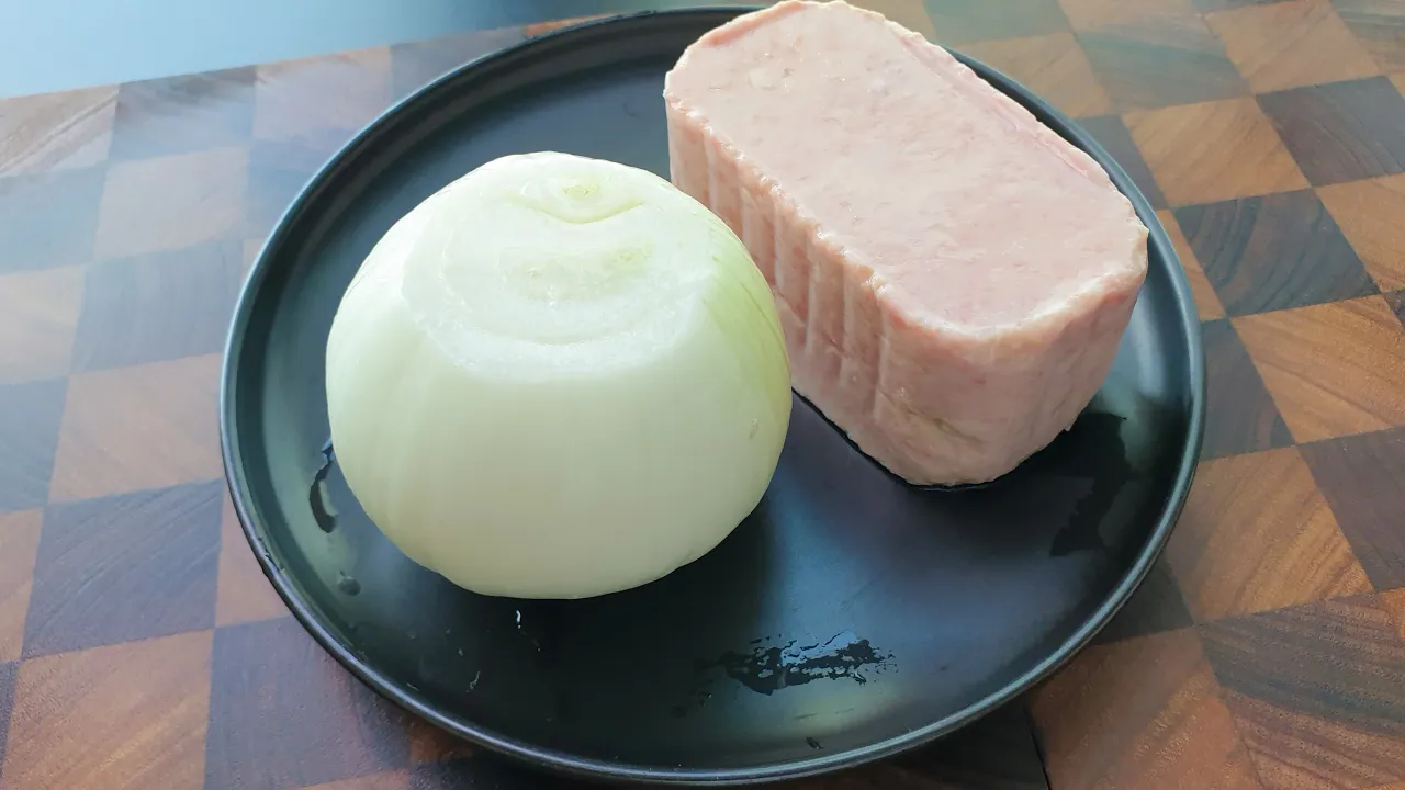스팸 양파 볶음