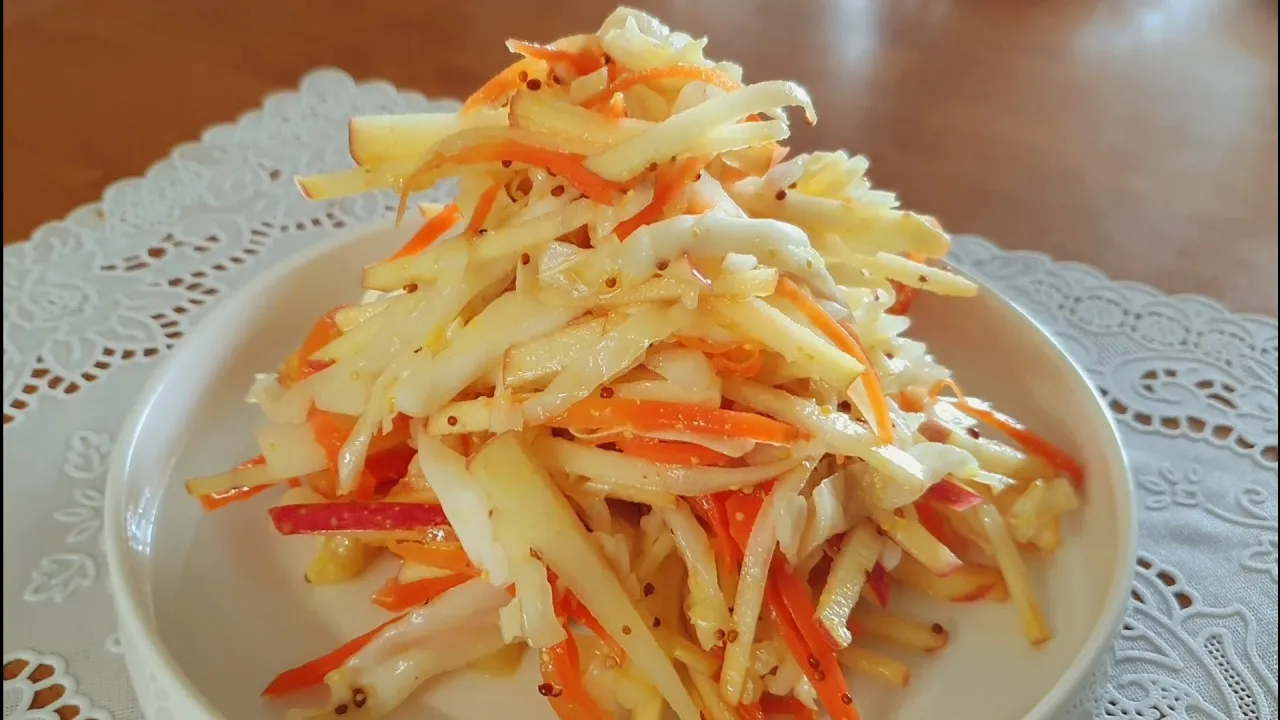 사과 양배추 샐러드