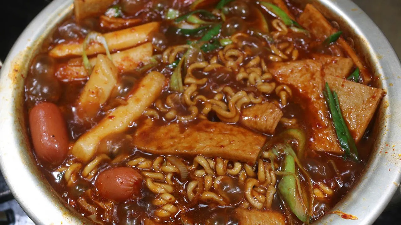 짜파라볶이