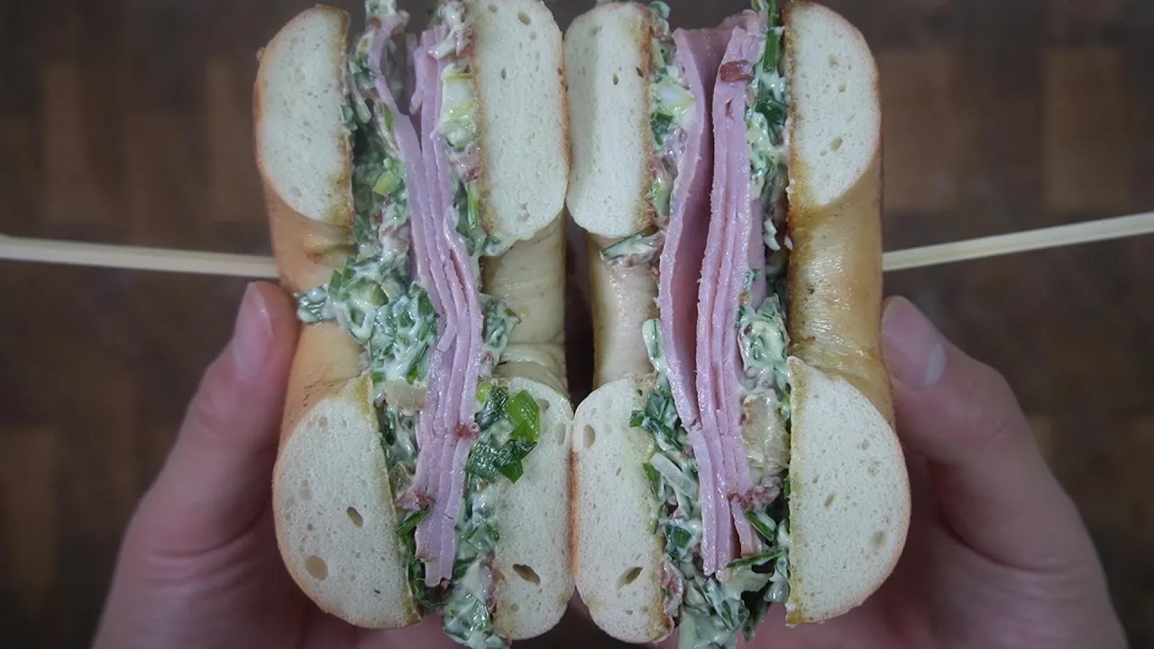 베이글 샌드위치 2종 (햄 & 연어)