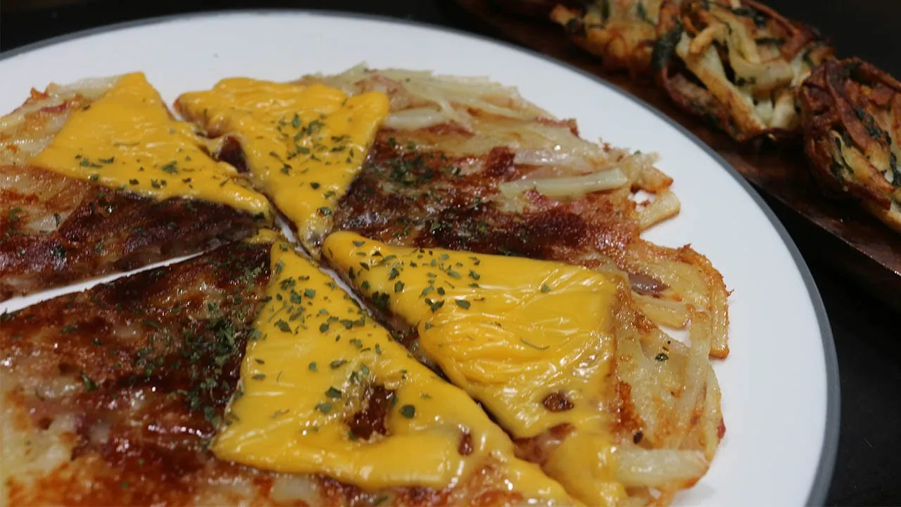 감자전 2종 (스팸 깻잎 & 치즈 베이컨)