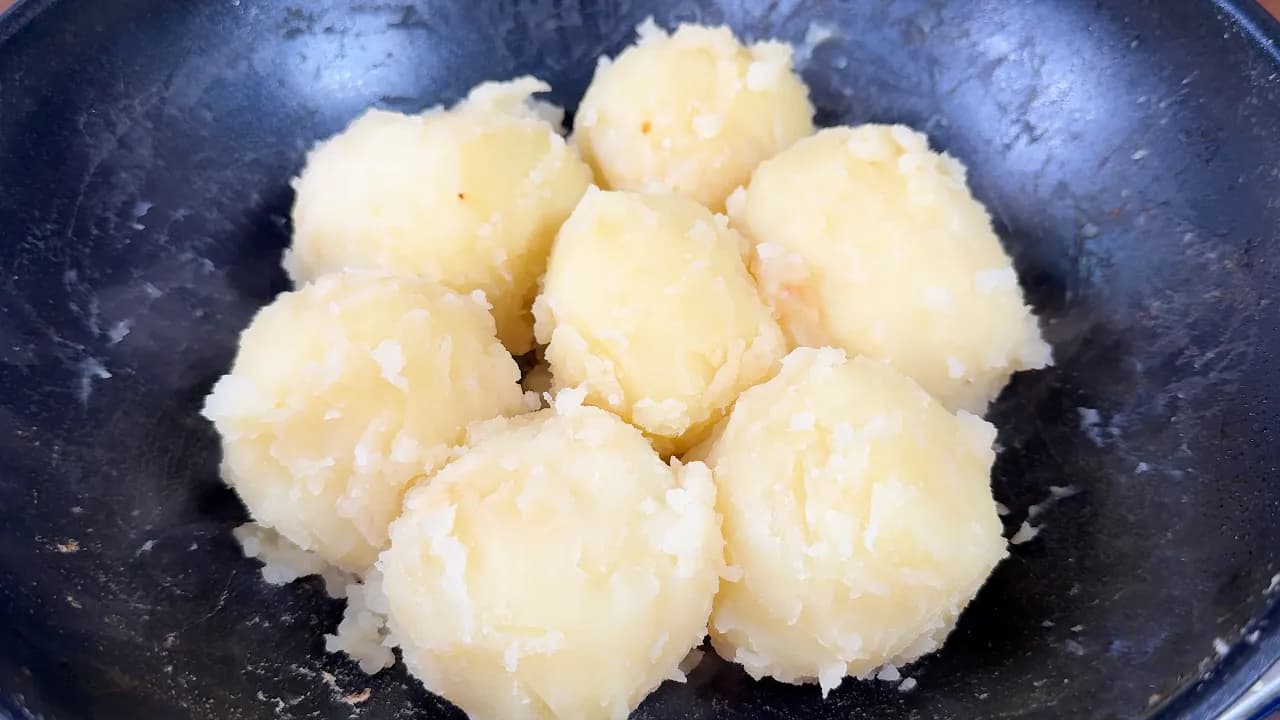 포슬포슬 감자 삶기