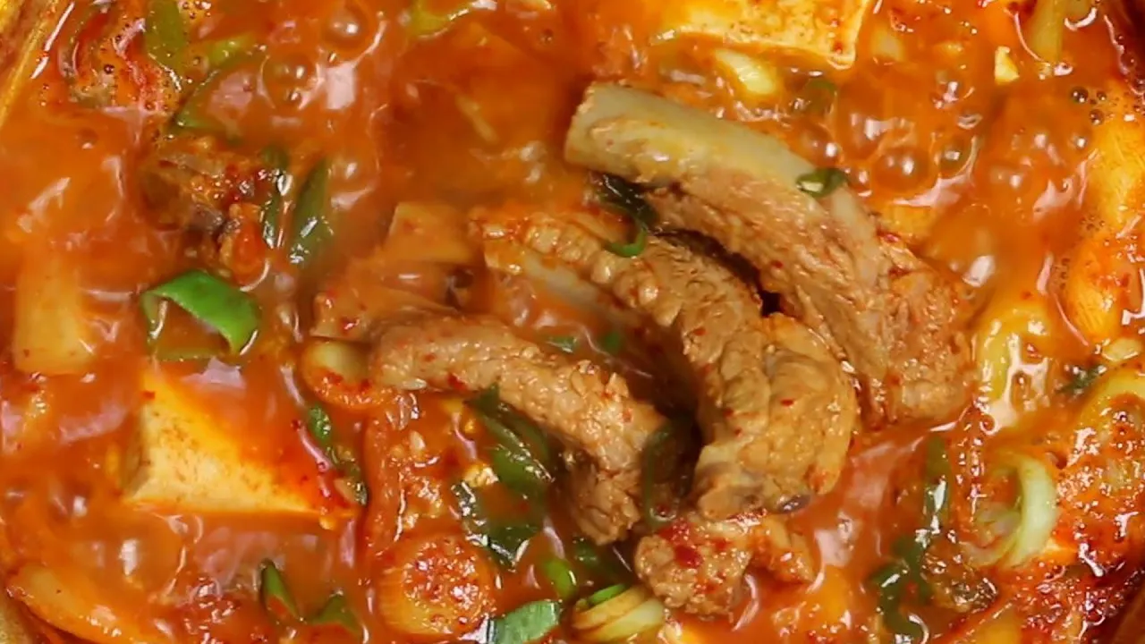 등갈비 김치찌개
