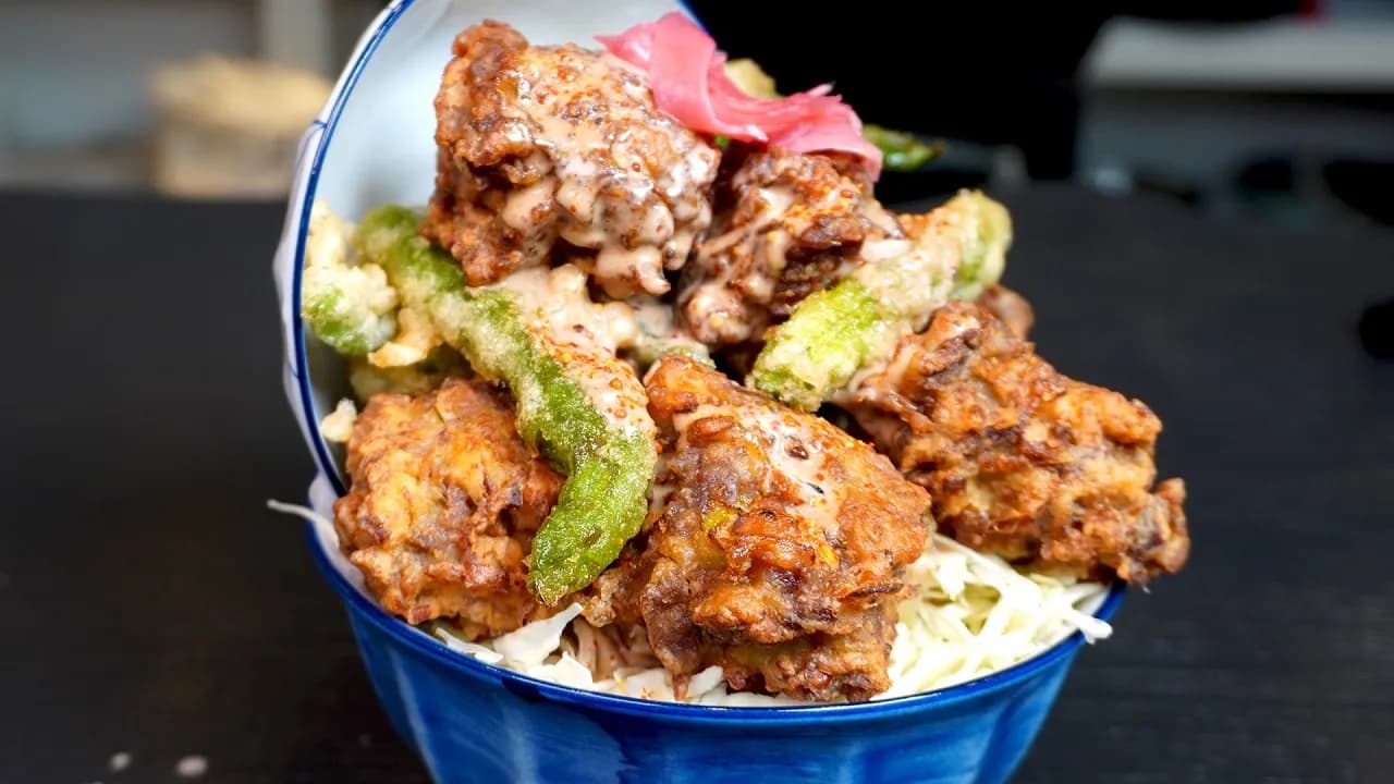 소고기 가라아게 덮밥 (규니쿠 가라아게)