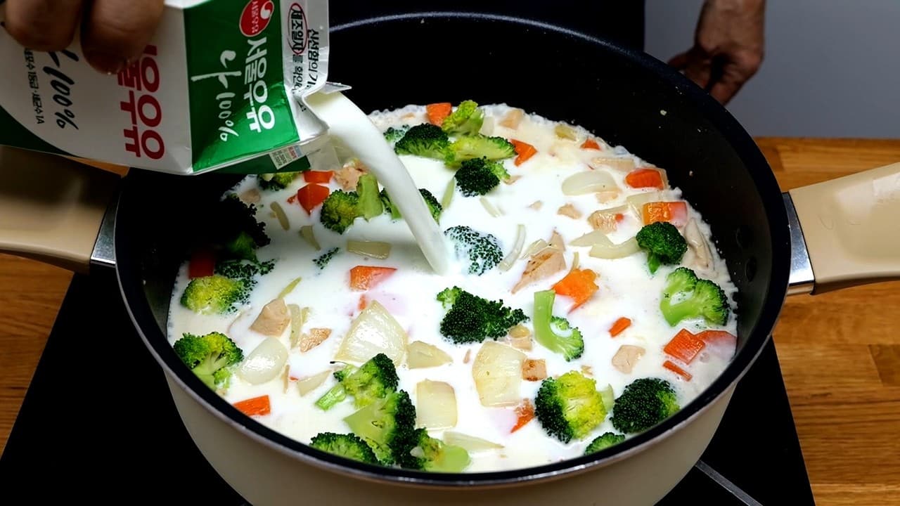 채소 닭가슴살 크림수프