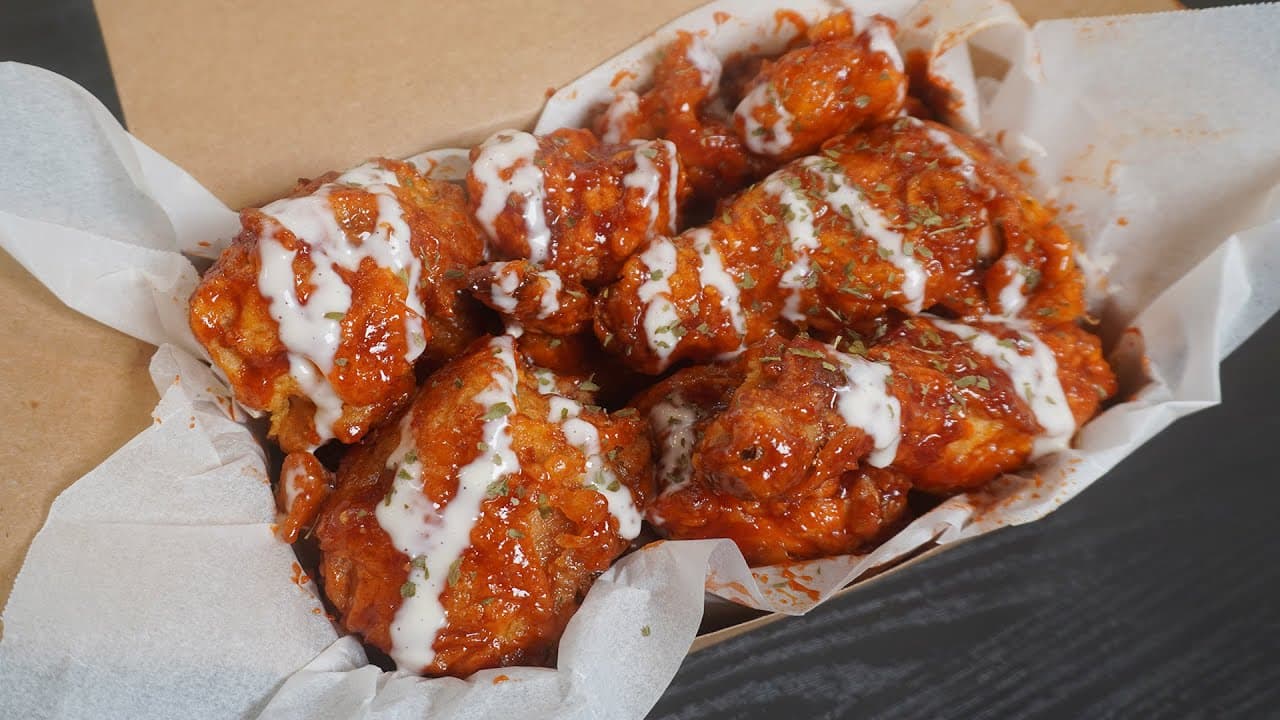 슈프림 양념 치킨