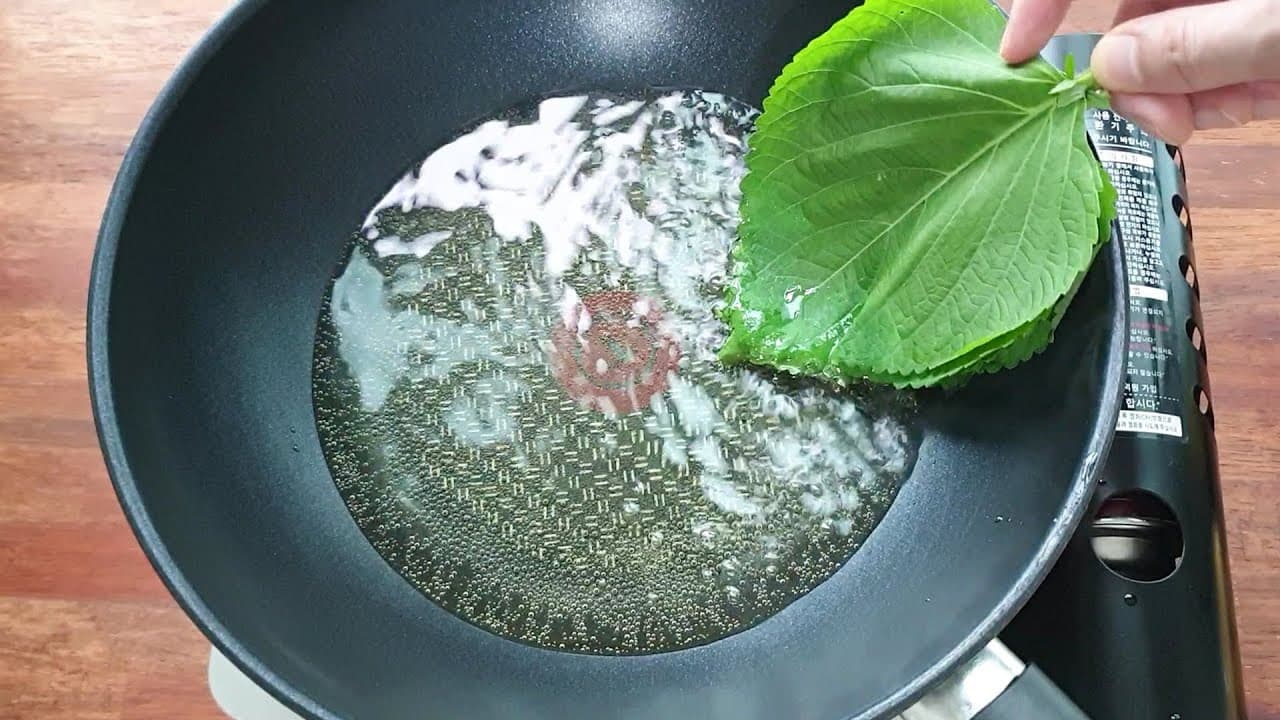 깻잎 튀김과 깻잎 강정