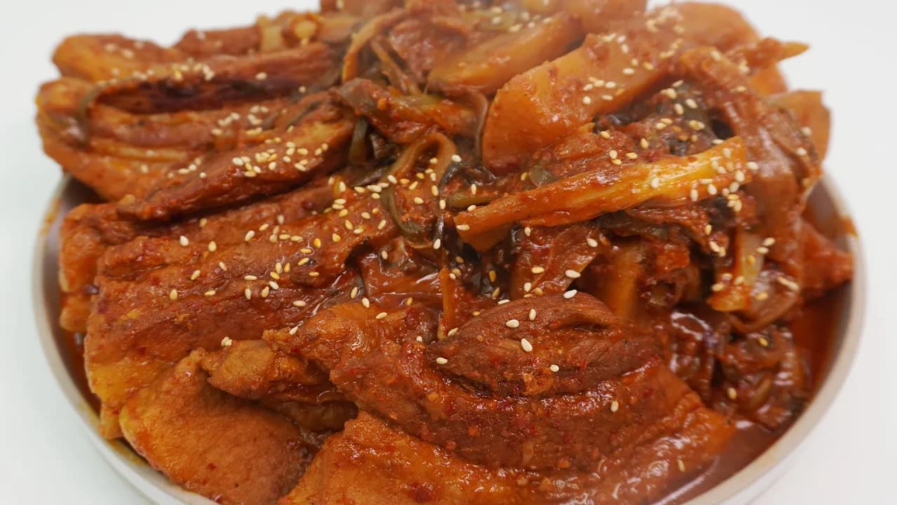 통삼겹 총각김치찜